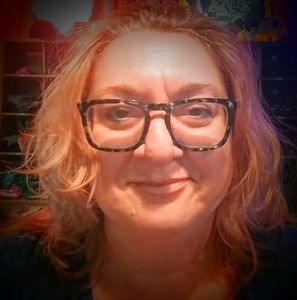 Meet your Posher, Adriana